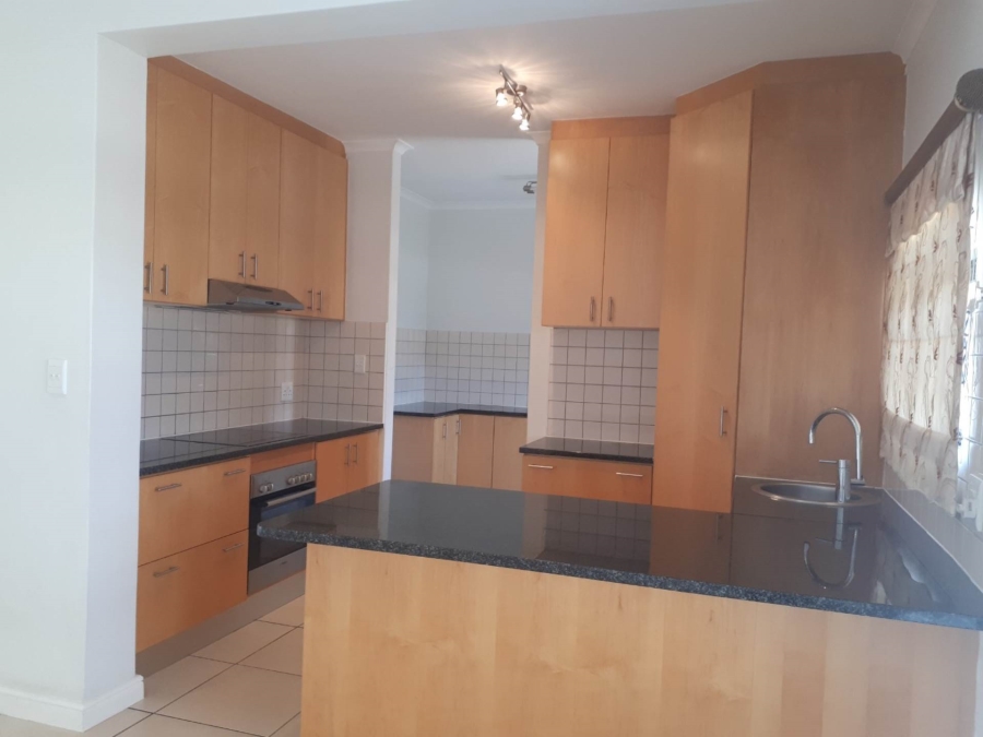 To Let 3 Bedroom Property for Rent in Plattekloof Western Cape